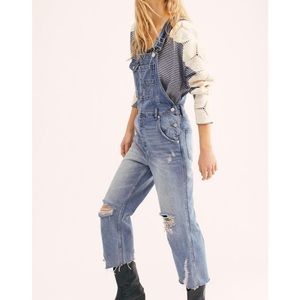 Free people cropped overalls. Size 25.